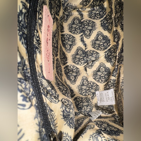 Ed Hardy Light Pink Satchel with Charm Chain - Picture 9 of 10